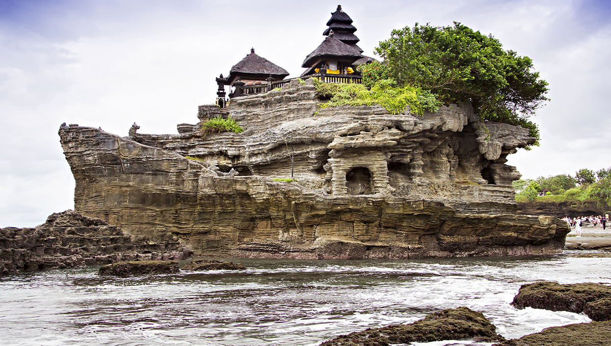 Temple on the Rock - Tanah Lo Temple, Bali: World Holiday Vibes Blog
