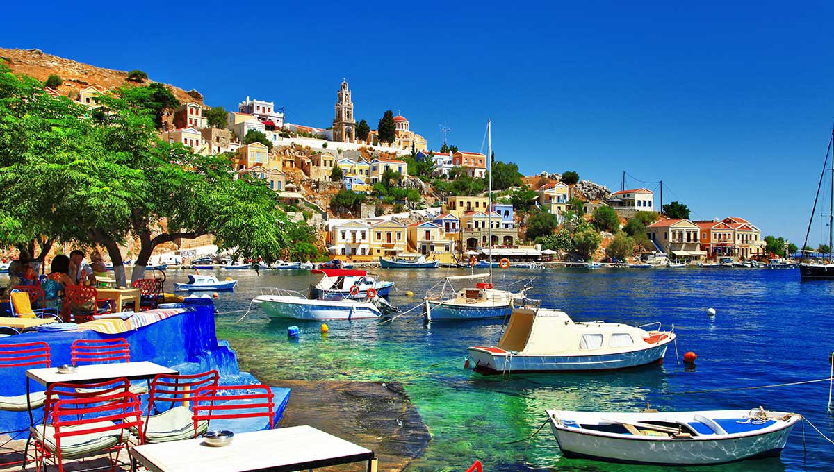 Poetic Ruins and Sun-Kissed Islands on Your Greece Holiday: World Holiday Vibes Blog