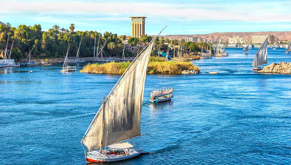 Aswan City: World Holiday Vibes Blog