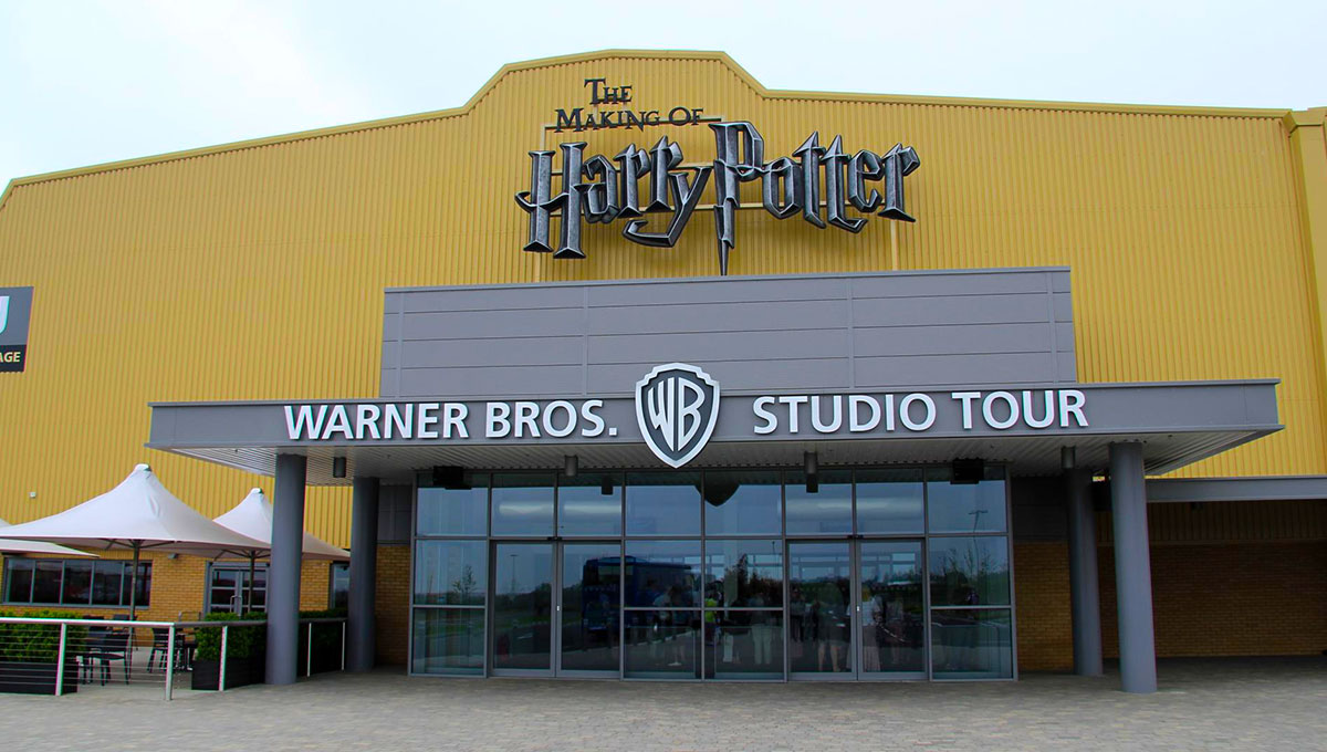 Warner bros Harry Potter studio, Leavesden - Harry Potter Sites - Holiday Vibes Blog, Good Vibes Only