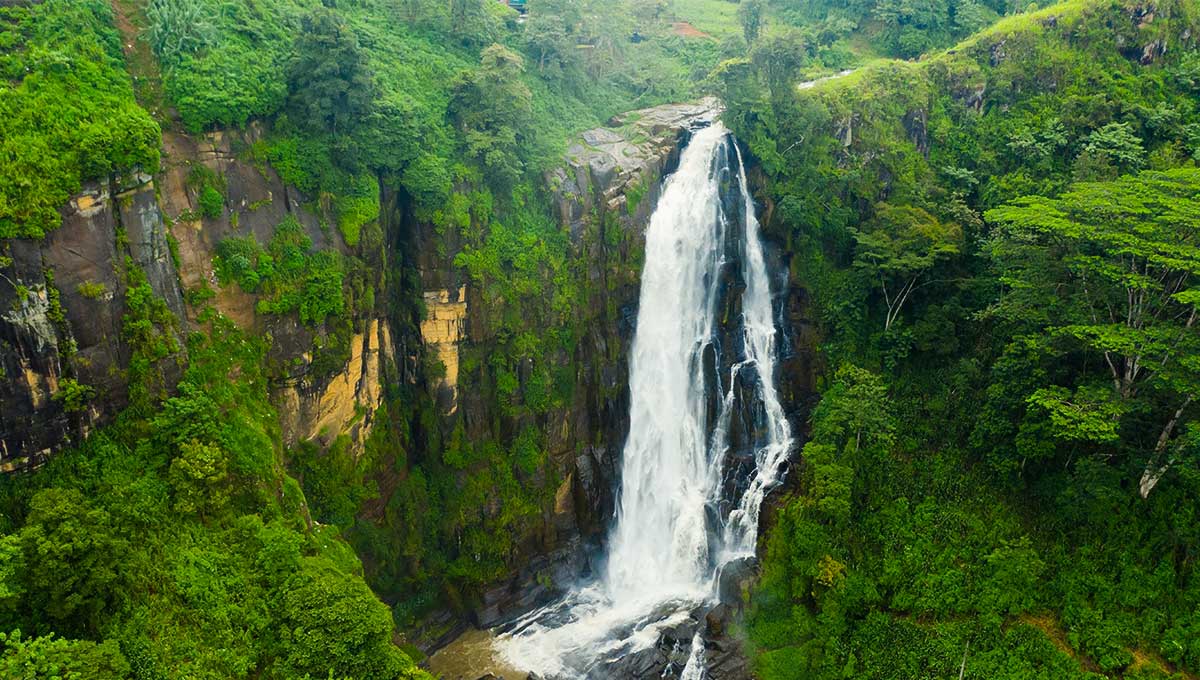 Devon Falls, Sri Lanka - Holiday Vibes Blog, Good Vibes Only