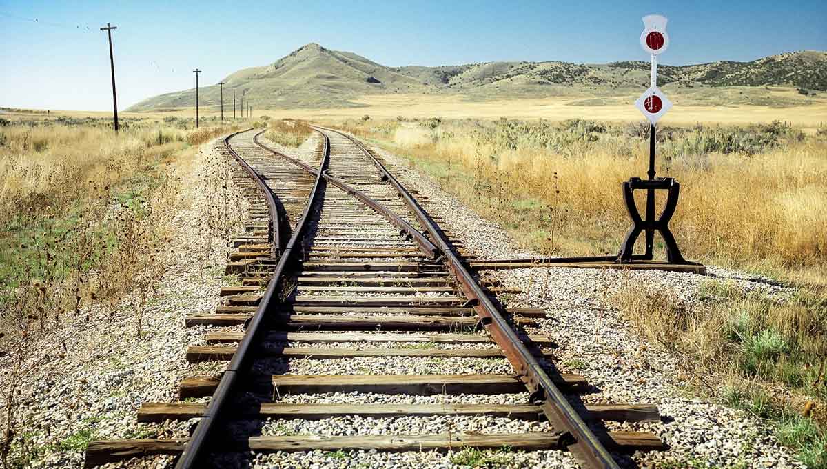 First transcontinental railroad USA - Holiday Vibes Blog, Good Vibes Only