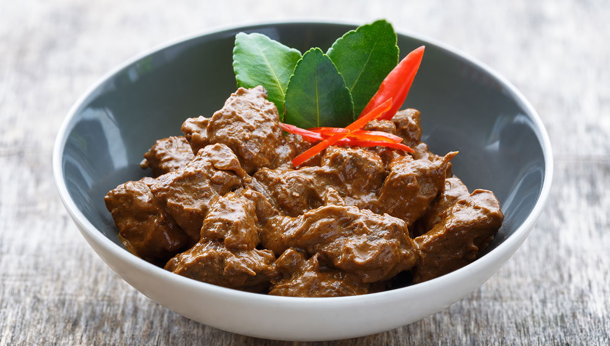 Rendang - Food in Indonesia - Holiday Vibes Blog, Good Vibes Only