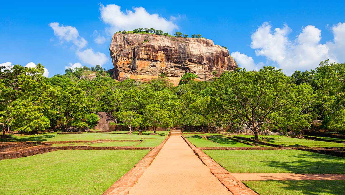 Sigiriya in Sri Lanka - Holiday Vibes Blog, Good Vibes Only