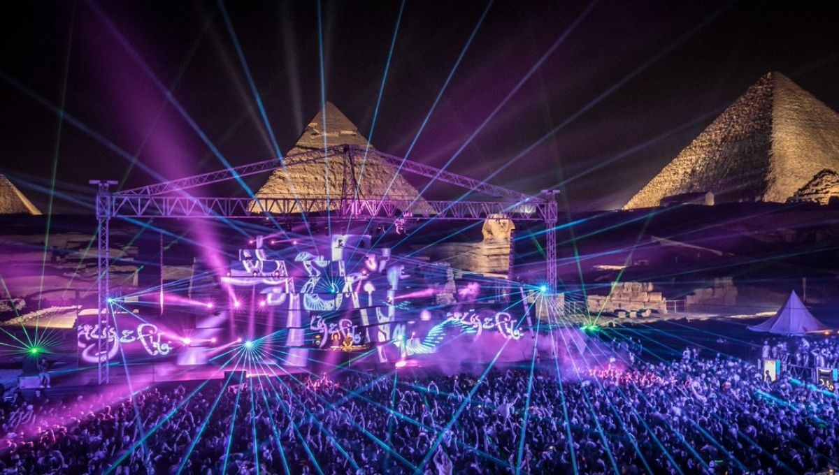 sound & light show in the pyramids