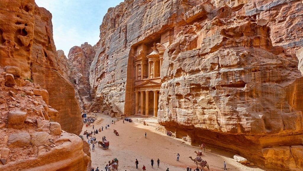 Petra, The lost city - Holiday Vibes Blog, Good Vibes Only