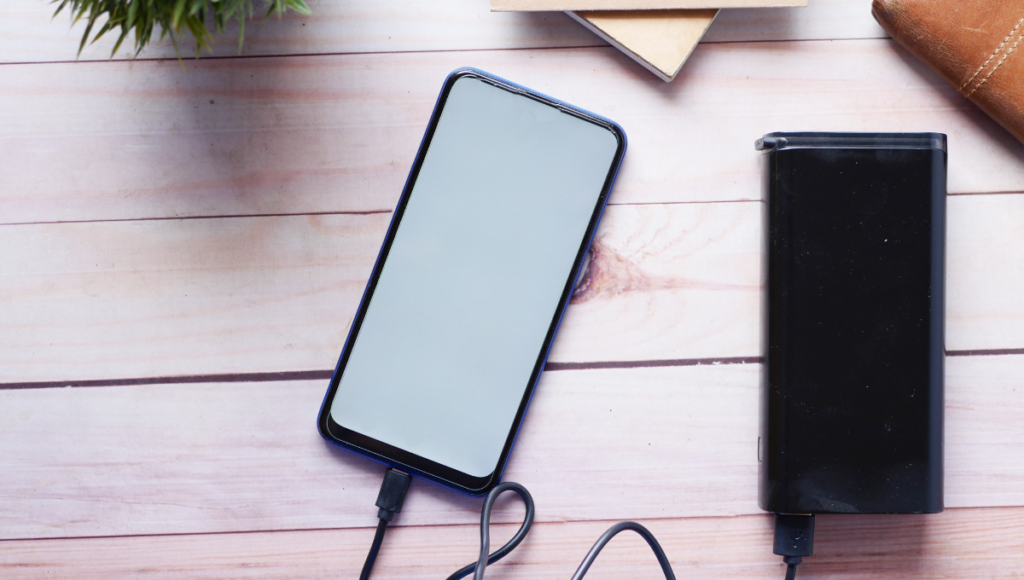 Power bank, essentials to carry on a Hawaii Holiday - World Holiday Vibes Blog