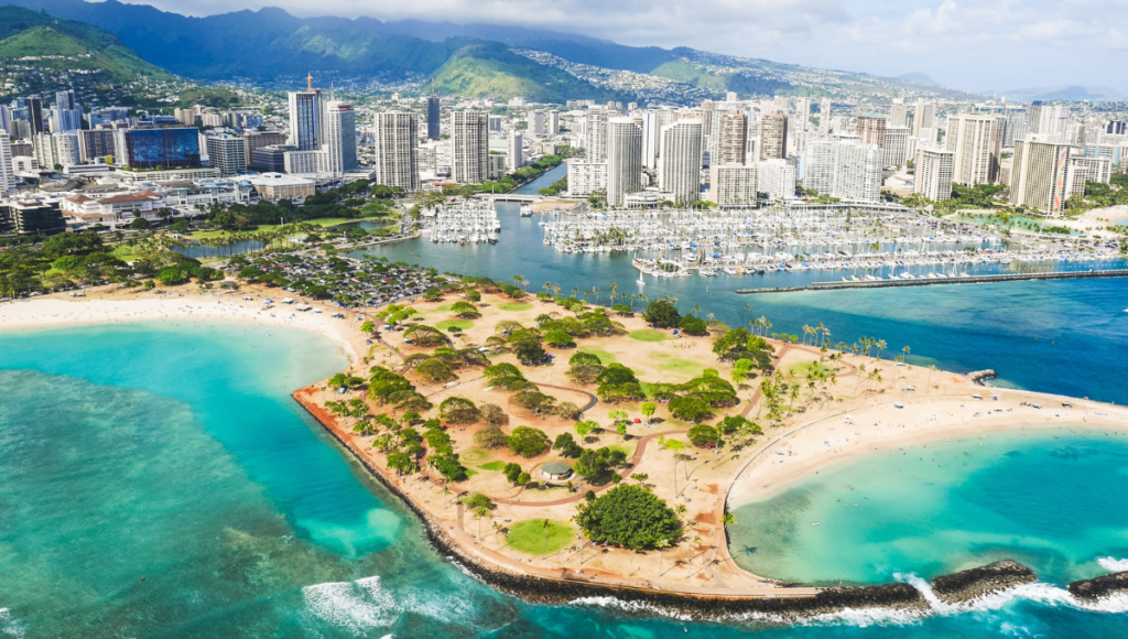 Honolulu, the capital of Hawaii - Best tourist destinations to travel